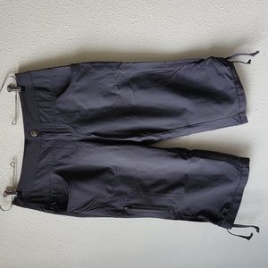 Cabela’s Lightweight Active Capri Size 4